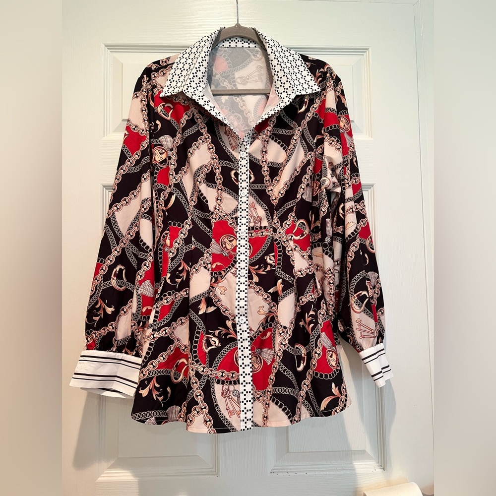 Chain Print Blouse Button Up Women’s 2XL Black Red Pattern.